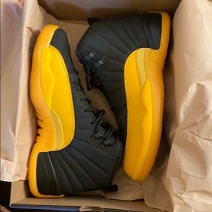 New deadstock air Jordan’s 12